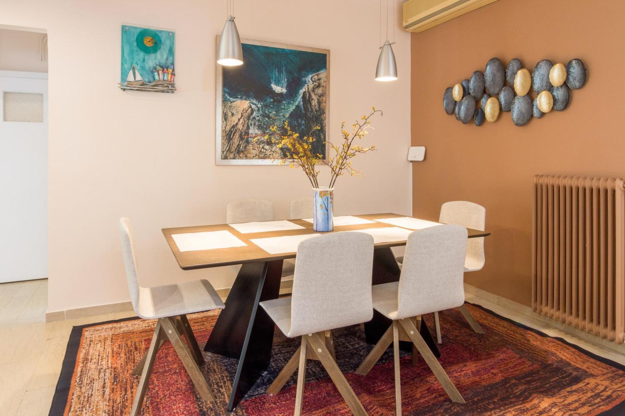 Three Bedrooms In Kallithea Apartment *