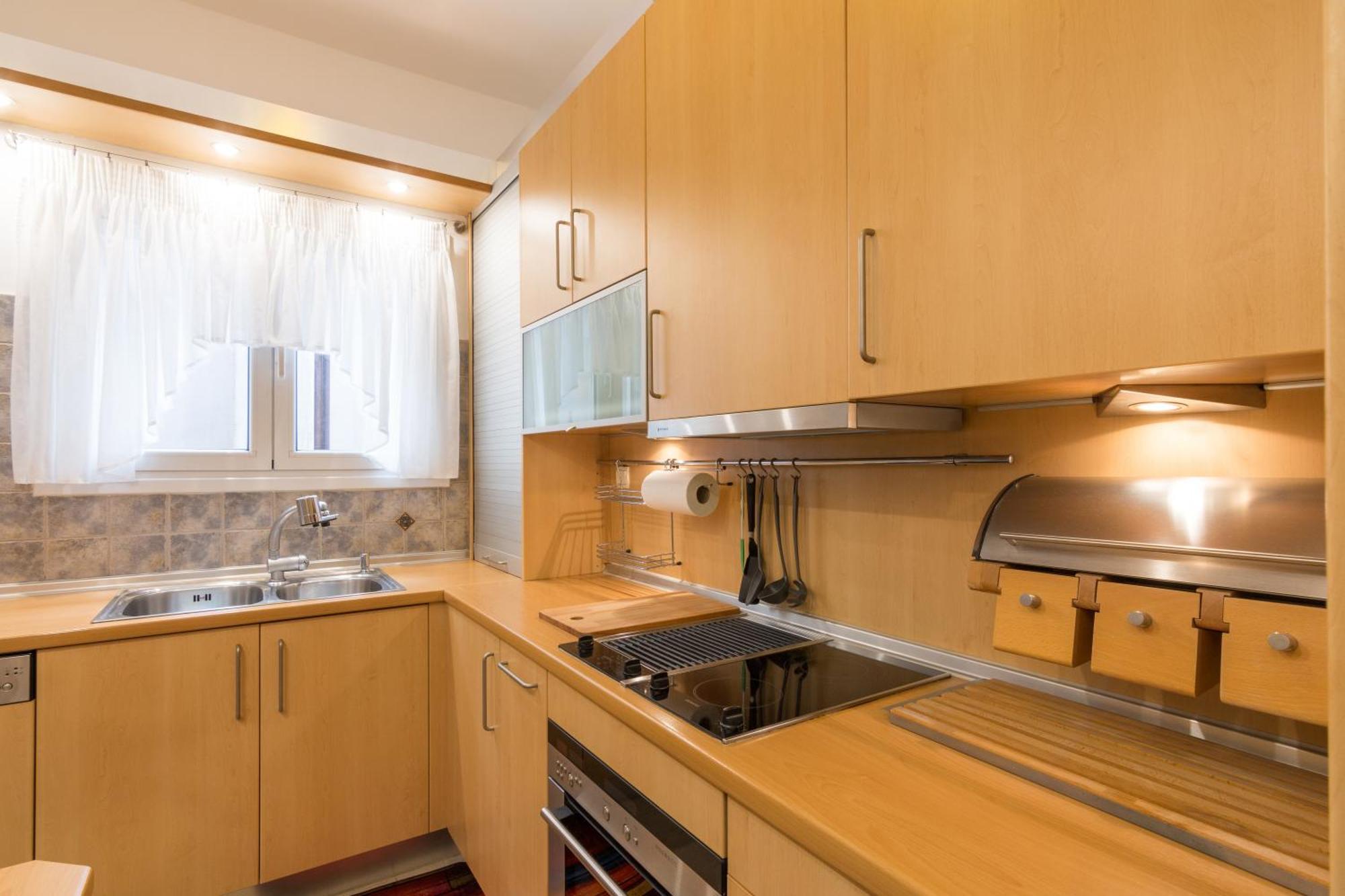 Three Bedrooms In Kallithea * Athen