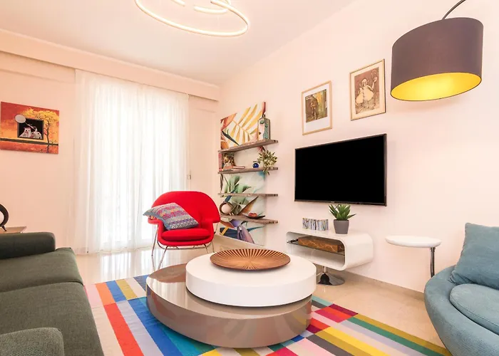 Three Bedrooms Apt In Kallithea